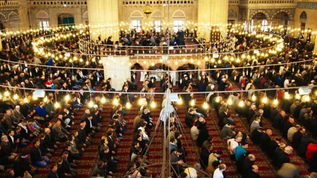 2026 Kurban Bayramı Namaz Saatleri Açıklandı: İşte İstanbul, Ankara ve İzmir Dahil İl İl Vakitler