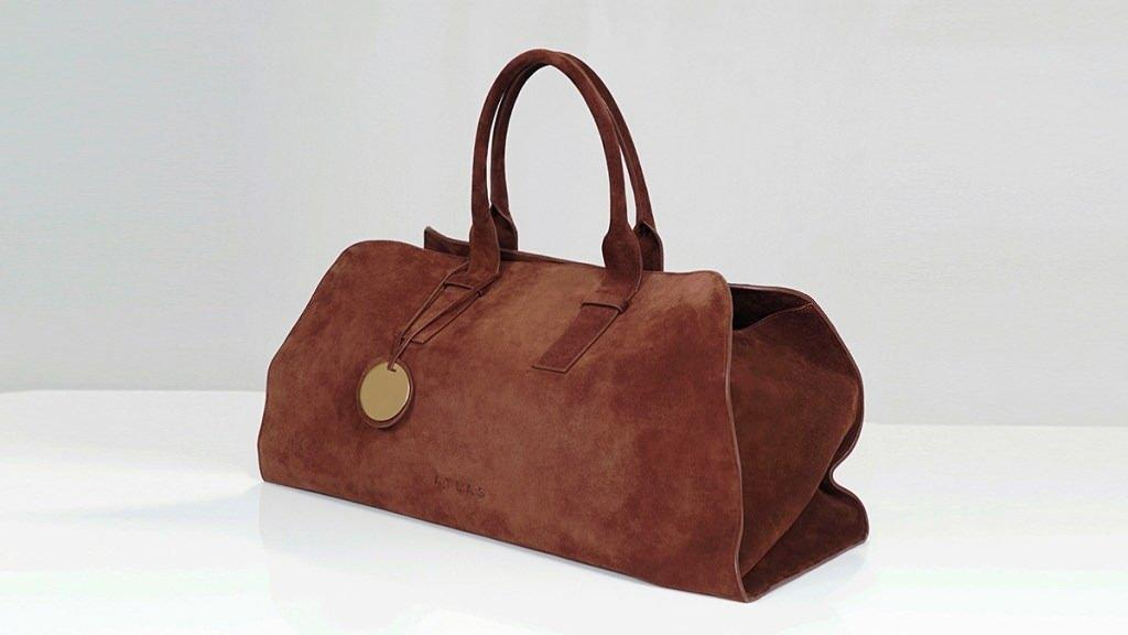 82. Altın Küre'de Lüksün Zirvesi: Atlas Bespoke Weekender Bag ile Tanışın
