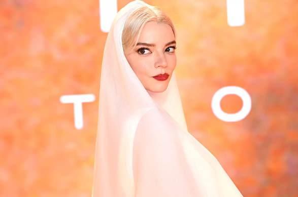 Anya Taylor-Joy, Dune: Çöl Gezegeni Bölüm 2 Prömiyerinde Gelin Görünümüyle Tartışma Yarattı