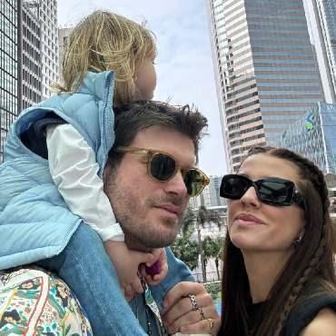 Başak Dizer'den Kıvanç Tatlıtuğ ve Oğulları Kurt Efe'ye Yeni Kare: Ailece Huzur Dolu Anlar Paylaşıldı