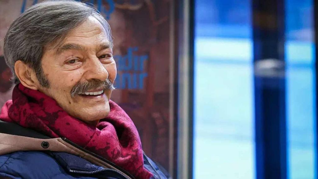 Başhekim Kadir İnanır: Kadir İnanır’dan Yoğun Bakım Güncellemesi Geldi: Zatürreye Bağlı Solunum