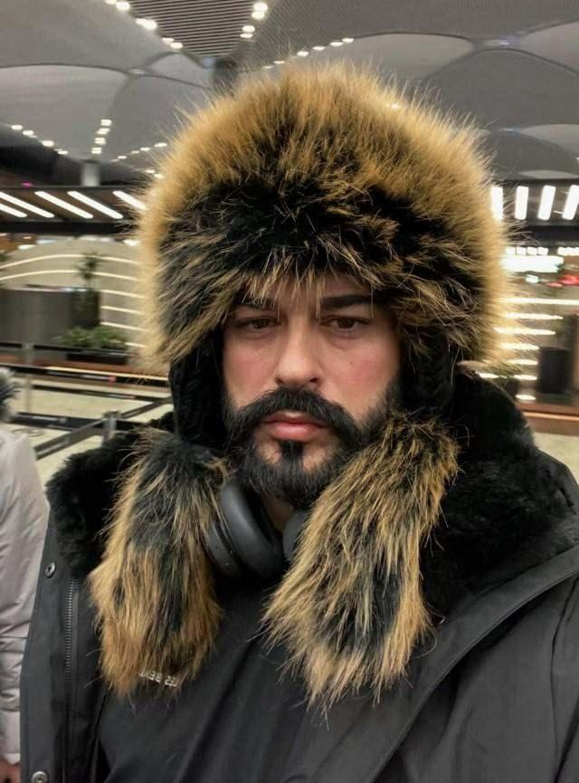 Burak Özçivit'ten Rusya Stili: Soğuk Havalarda Aksesuar Kombinasyonları ve Şıklık İpuçları