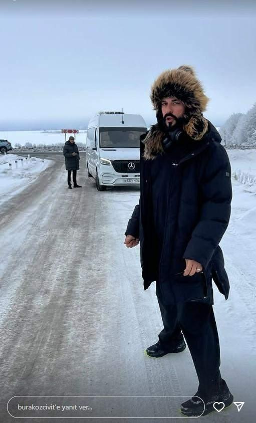 Burak Özçivit'ten Rusya Stili: Soğuk Havalarda Aksesuar Kombinasyonları ve Şıklık İpuçları