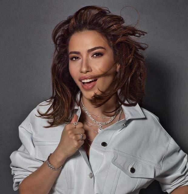 Burcu Güneş'ten İddialı Açıklama: Grammy Dahil Dünyanın En Büyük Ödüllerini Hak Ediyorum