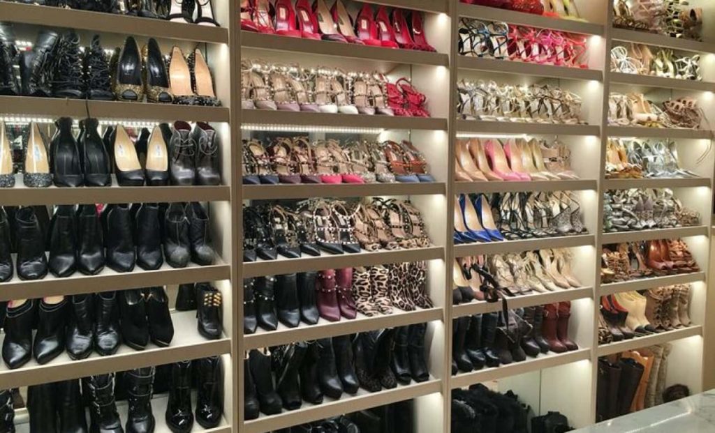Çanta Görünümü Veren Topuklu Ayakkabılar: Moda Dünyasının En Cesur Trendi ve Kombin İpuçları