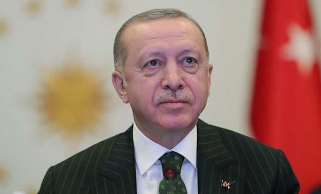 Cumhurbaşkanı Erdoğan'dan Bayram Sorusu Yanıtı: 'Eşim Bakalım Ne Der?'