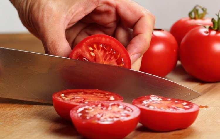 Çürümeye Yakın Domatesleri Çöpe Atmayın: Lezzetli ve Sağlıklı Kullanım Rehberi