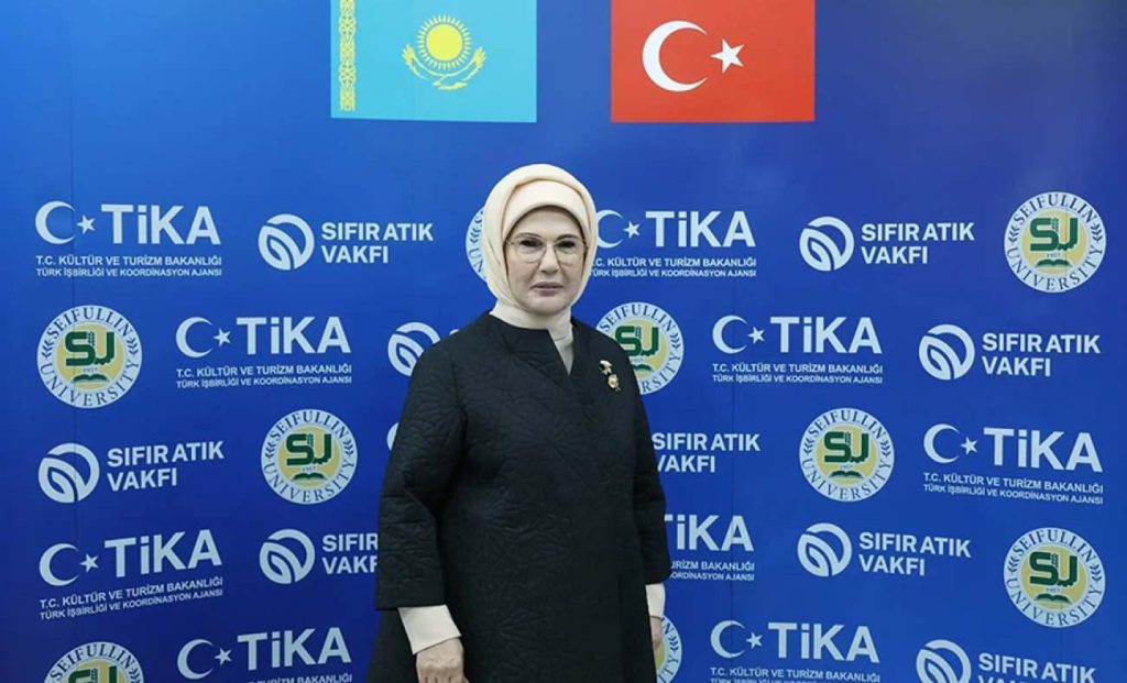 Emine Erdoğan, Kazakistan'da Uluslararası Sıfır Atık Eğitim Laboratuvarı'nın Açılış Töreni'ne Katıldı
