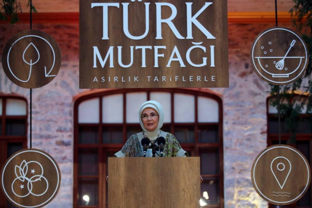 Emine Erdoğan Öncülüğünde Türk Mutfağı Haftası: Bir Sofrada Miras Temasıyla Kültürel Zenginlikler Keşfediliyor