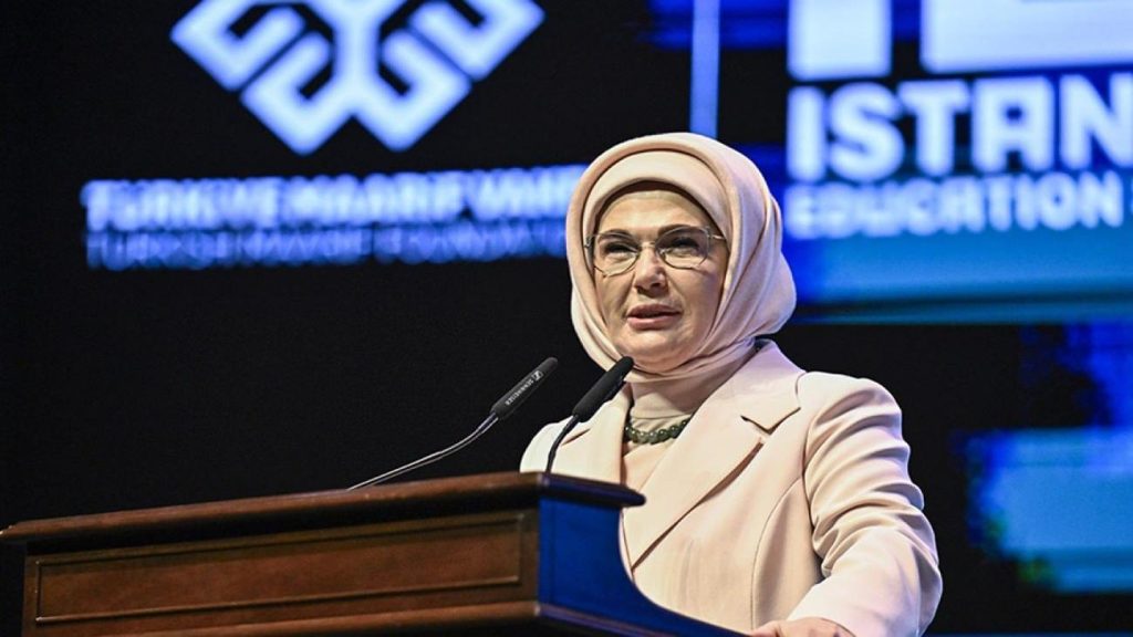 Emine Erdoğan’dan 5. İstanbul Eğitim Zirvesi Konuşması: Eğitimin İnsanlığı Nasıl İyileştireceği
