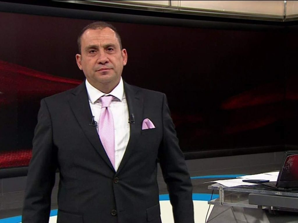 Erkan Tan'dan Yeni Adres: Ünlü Sunucu Erkan Tan, Akit TV Ana Haber'de İzleyicilerle Buluşuyor