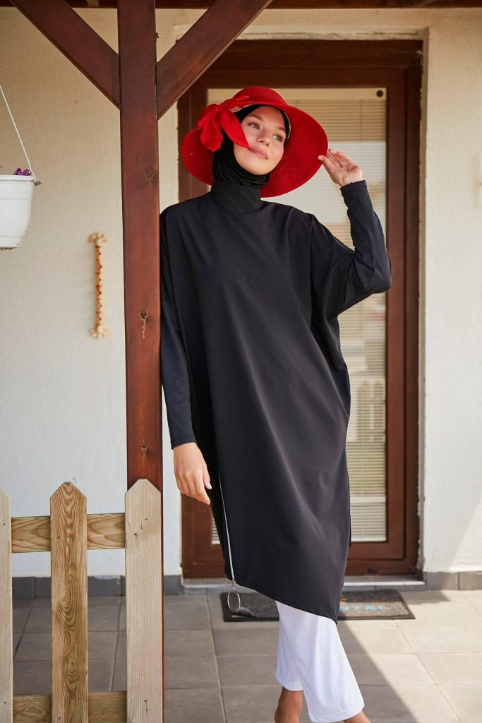 Halima Aden, Marina Mayo Yeni Koleksiyonunu Tanıttı: Tesettür Modasının Küresel Gücünü Sergiledi