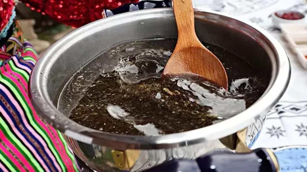 Kastamonu’nun Tescilli Lezzeti Kara Çorba Tarifi: Ağa Çorbası Nasıl Yapılır?