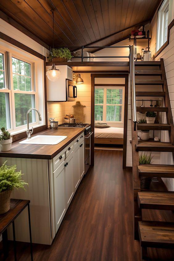 Küçük Ev Dekorasyonu İpuçları: Tiny House'larda Şık ve Huzurlu Bir Yaşam Alanı Yaratmak