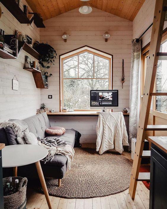 Küçük Ev Dekorasyonu İpuçları: Tiny House'larda Şık ve Huzurlu Bir Yaşam Alanı Yaratmak