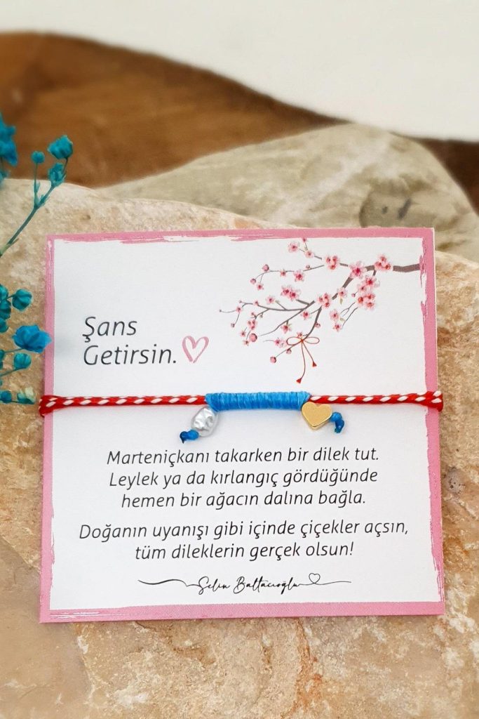 Marteniçka Bileklik Nedir? Balkan Kültüründe Baharın ve Umudun Sembolü