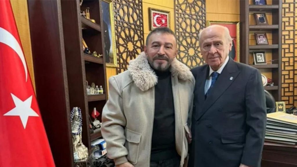 Mustafa Topaloğlu, Devlet Bahçeli’yi Ziyaret Etti: Görüşme Sonrası Paylaşılan Fotoğraf Gündem Oldu
