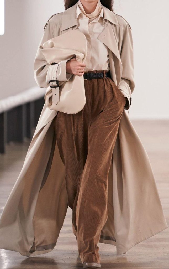 Pantone 2025'in Rengi Mocha Mousse: Gardırobunuza Nasıl En Şık Dokunuşu Yaparsınız?