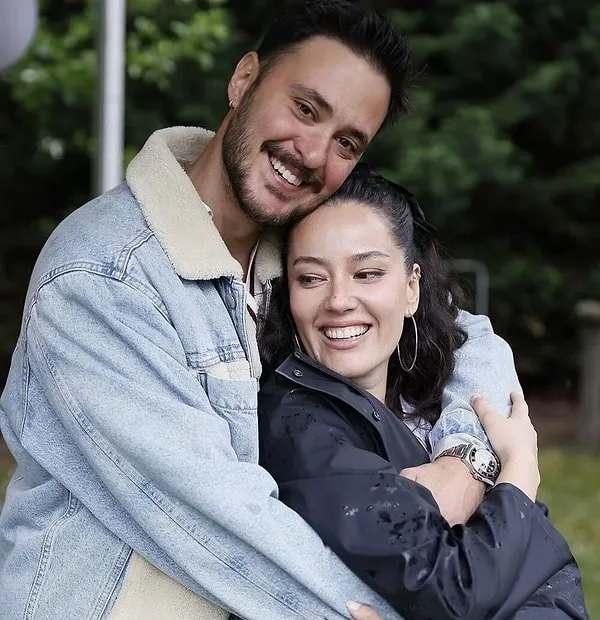 Pelin Akil ve Anıl Altan, Kurban Bayramı'nda Kızlarıyla Bir Araya Geldi: Eski Çiftin Dostane Buluşması