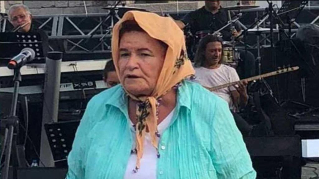 Selda Bağcan’ın Volkswagen Arena Provasındaki Özgün Konser Kıyafeti Sosyal Medyada Büyük İlgi Gördü