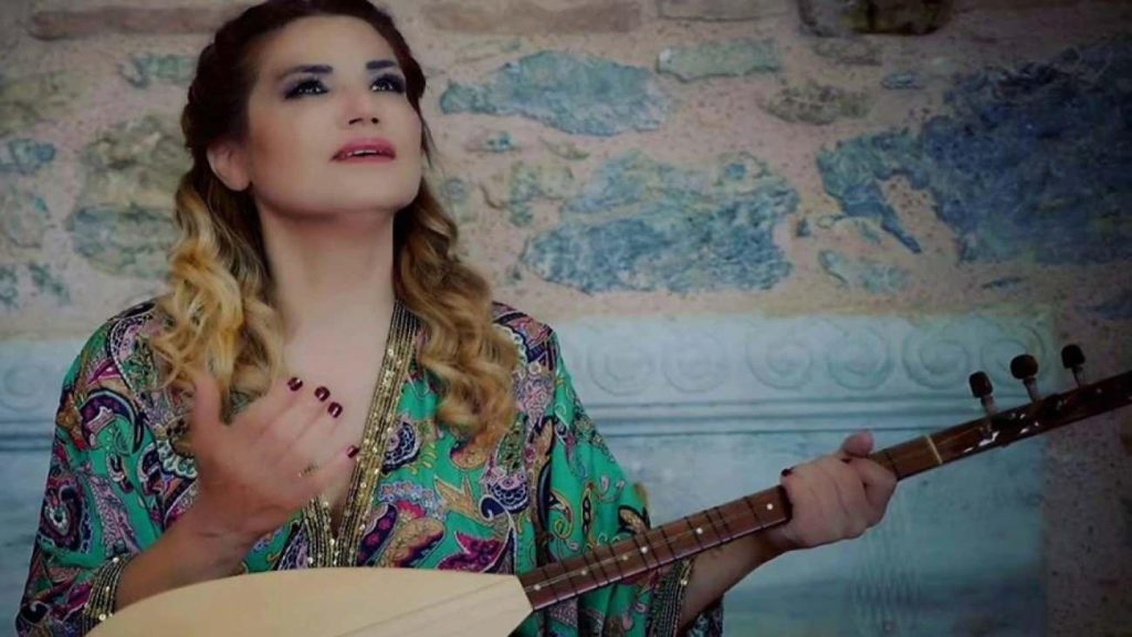 Sürüvvet Canpolat’tan Müzik Yolculuğu ve Halk Müziği Mirası: ‘Halkın Ta Kendisidir’