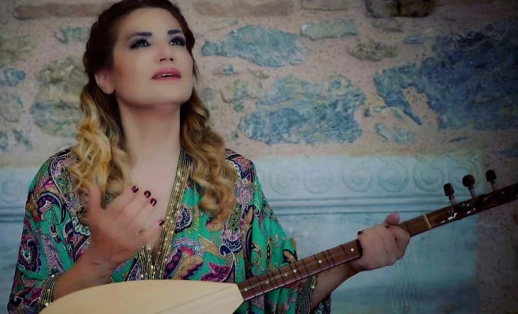 Sürüvvet Canpolat'tan Müzik Yolculuğu ve Halk Müziği Mirası: 'Halkın Ta Kendisidir'