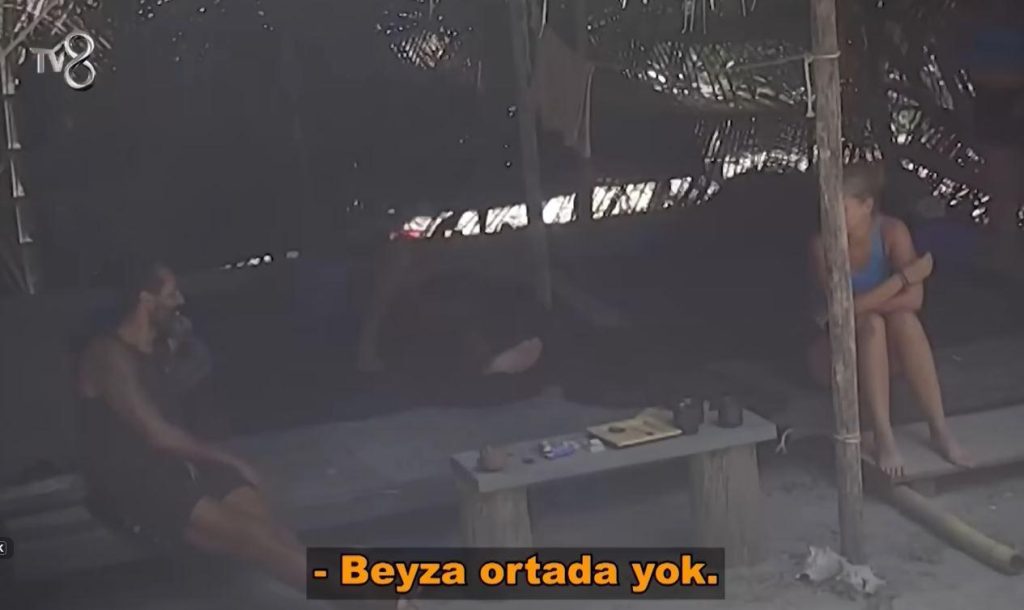 Survivor'da Beyza'nın Kaybolması Paniği: Acun Ilıcalı, Yarışmacının Kırmızı Takım Kampında Bulunduğunu Açıkladı