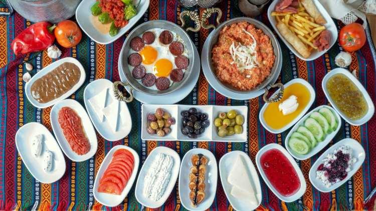 Taste Atlas Açıkladı: Türkiye, Dünya Kahvaltılarında Zirvede! Türk Mutfağının Gizemli Lezzeti