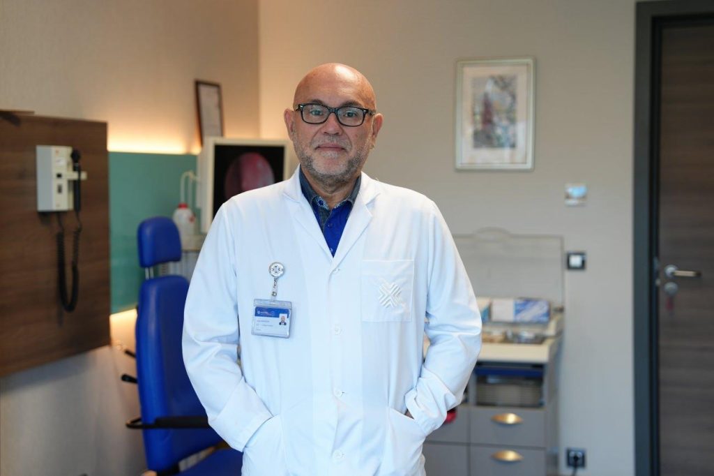 Tiroid Kanseri Metastazları ve Şah Damarı Yakınlığı: Prof. Dr. Tolga Kandoğan'dan Ağız İçinden Yenilikçi Girişim