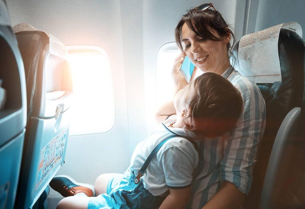 Uçakta Doğum Yapan Bebeklerin Vatandaşlığı ve Hakları Hakkındaki Efsaneler