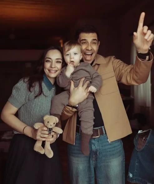 Zeynep Tuğçe Bayat'tan Atlas Paylaşımı: 'Beş Dakika Babasına Emanet Ettim...' Sözleri Sosyal Medyayı Salladı