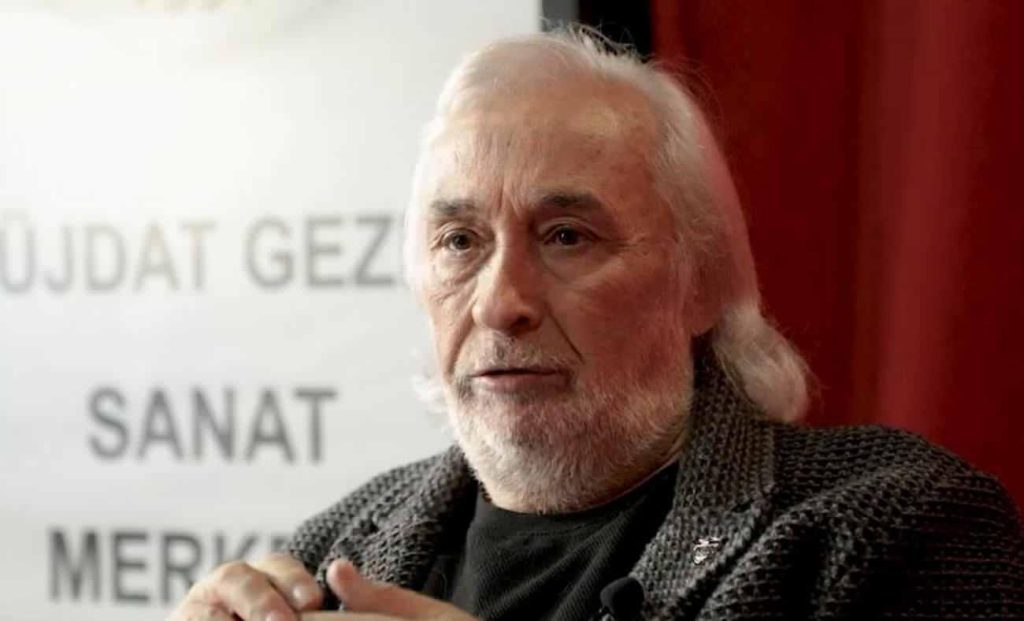 120 Milyon TL'ye Satılan Tiyatro Binasında Atatürk Büstü Tartışması: Müjdat Gezen'e Tepkiler Büyüyor
