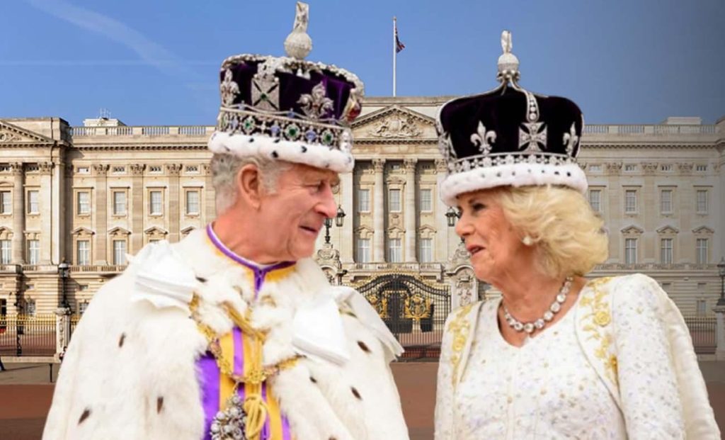 Charles Ve Camilla, Buckingham Sarayı'na Geri Dönmeyecek: Yenileme Bitince Yeni Rota