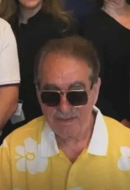 İbrahim Tatlıses'ten Sağlık Durumu Açıklaması: Hastaneye Kaldırılmadım, Kendi İsteğimle Tedavi Oluyorum