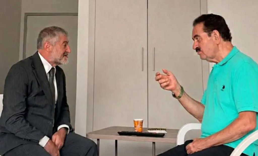 İbrahim Tatlıses'ten Sağlık Güncellemesi: Nureddin Nebati, Fizik Tedavi Gören Ünlü Sanatçıyı Ziyaret Etti