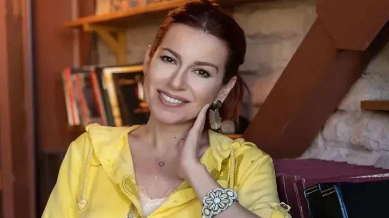 İpek Tuzcuoğlu’dan Duygusal İtiraf: Dürüye’nin Güğümleri Setinde Namaz Kılmayı Bilmemesi Utancını Anlattı