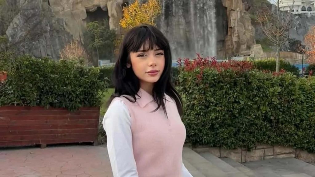 Kısmetse Olur Yarışmacısı Eftelya Tekçi'den 'Ankara'da Deniz Yok Mu?' Sorusu Sosyal Medyada Gündem Oldu
