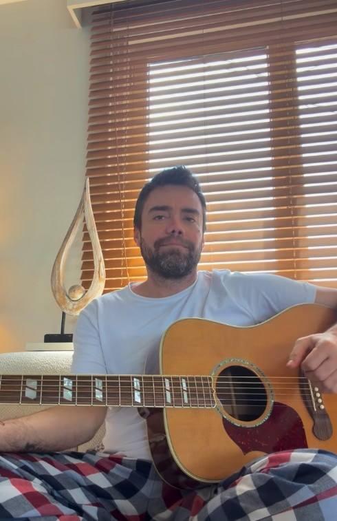 Murat Dalkılıç'tan Yapay Zekâ Müziklerine Sert Tepki: 'Bu Bir İşkence!'