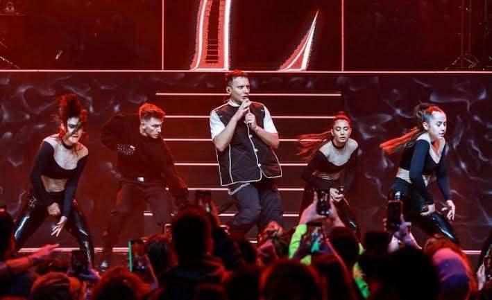 Popun Devleri Buluşuyor: Ricky Martin ve Edis'ten Tarihi Konser Gecesi KüçükÇiftlik Park'ta