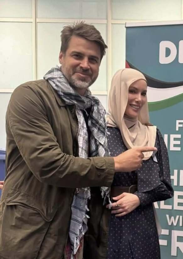 Reshad Strik'ten Eşi Gamze Özçelik'e Duygusal Yıl Dönümü Paylaşımı: Çiftin Özel Hayatı Gündemde