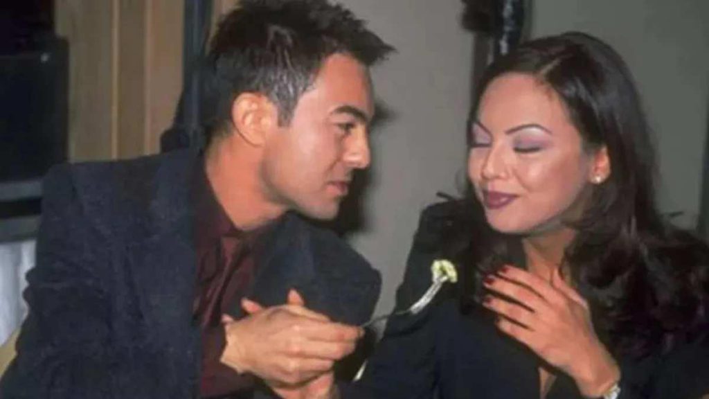 Serdar Ortaç'tan Ebru Gündeş'e Zeytin Dalı: Yıllardır Süren Küslük Son buluyor mu?