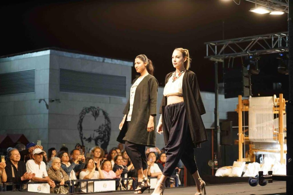 Şile Bezi'nin Zarafeti Podyumda Canlandı: Halk Eğitim Merkezi Düzenlediği Moda Şöleni Büyük İlgi Gördü