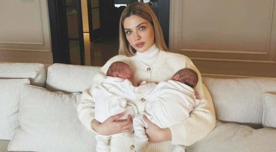 Yasemin Şefkatli'den Oğluna Duygusal Paylaşım: Minik Mikrofon Stiliyle İbrahim Tatlıses'e Gönderme Yaptı