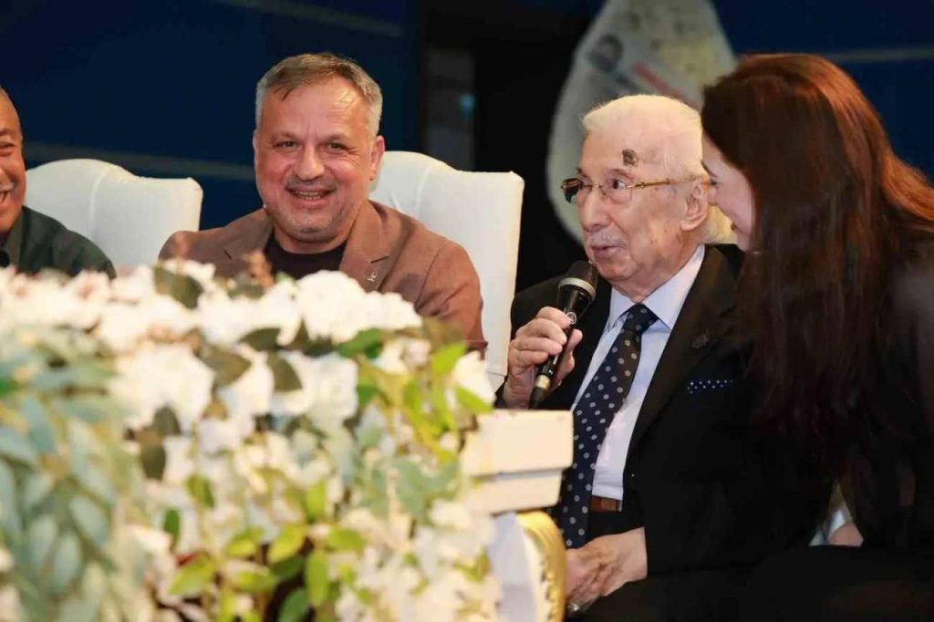 Abdülhamid Han: Mohammed Halil Osmanoğlu Ve Havva Sude Kirici Gebze'de Dünyaevine Girdi