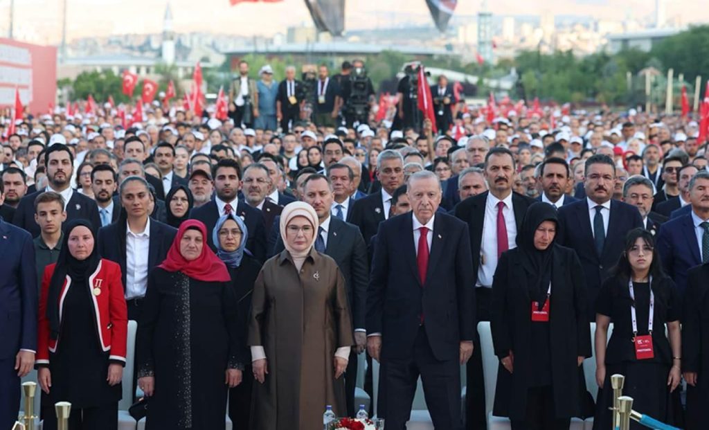 Emine Erdoğan: 15 Temmuz'da İrade Teslim Edilmedi, Minnetle Anıldı
