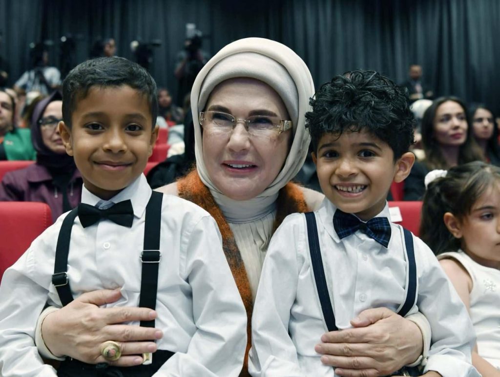 Emine Erdoğan: Koruyucu Aileler Umut Olur, İnsanlığa Işık Tutar