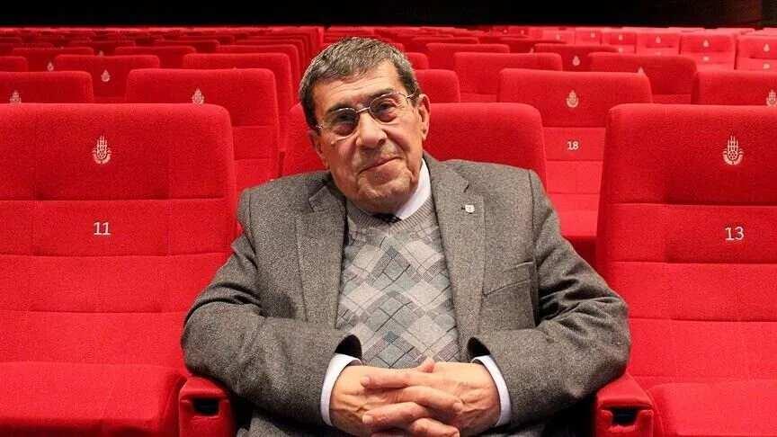 Zihni Göktay Kimdir? Türk Tiyatrosunun Usta İsmi 80 Yaşında Hayatını Kaybetti